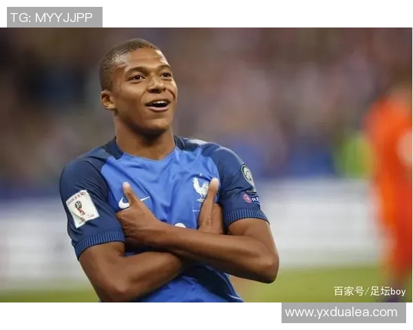 揭晓全球最黑足球明星排行榜引发热议与争议 揭晓全球最黑足球明星排行榜引发热议与争议