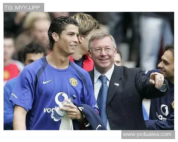 红鼻子足球明星的传奇故事与场上风采的完美结合