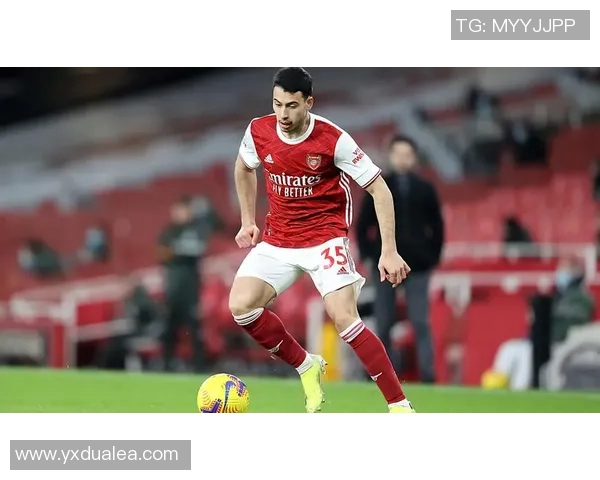 足球明星在赛场上的失误瞬间与背后的故事揭秘 足球明星在赛场上的失误瞬间与背后的故事揭秘