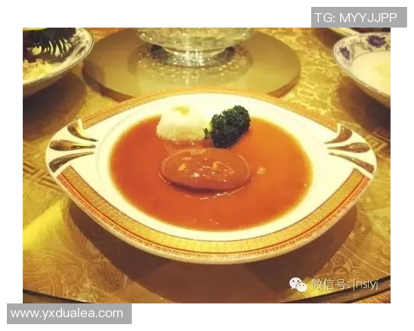 足球明星豪华包间全景展示尽显奢华与风采的精彩瞬间 足球明星豪华包间全景展示尽显奢华与风采的精彩瞬间